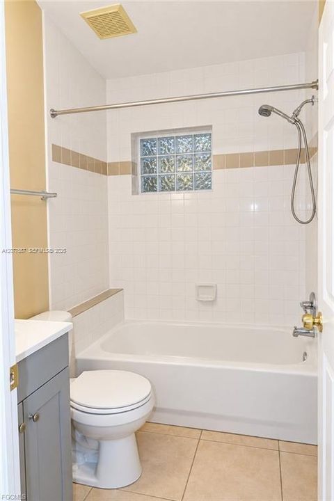 В аренду: $1,601 (2 спален, 2 ванн, 1100 Квадратных фут)