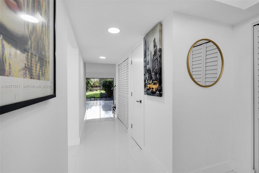 For Rent: $4,300 (3 beds, 3 baths, 1983 Square Feet)