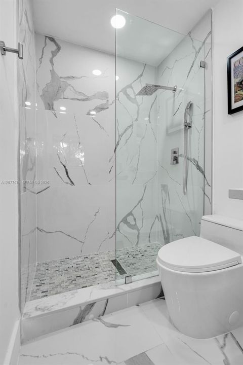 For Rent: $4,300 (3 beds, 3 baths, 1983 Square Feet)