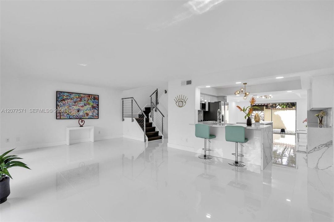 For Rent: $4,300 (3 beds, 3 baths, 1983 Square Feet)