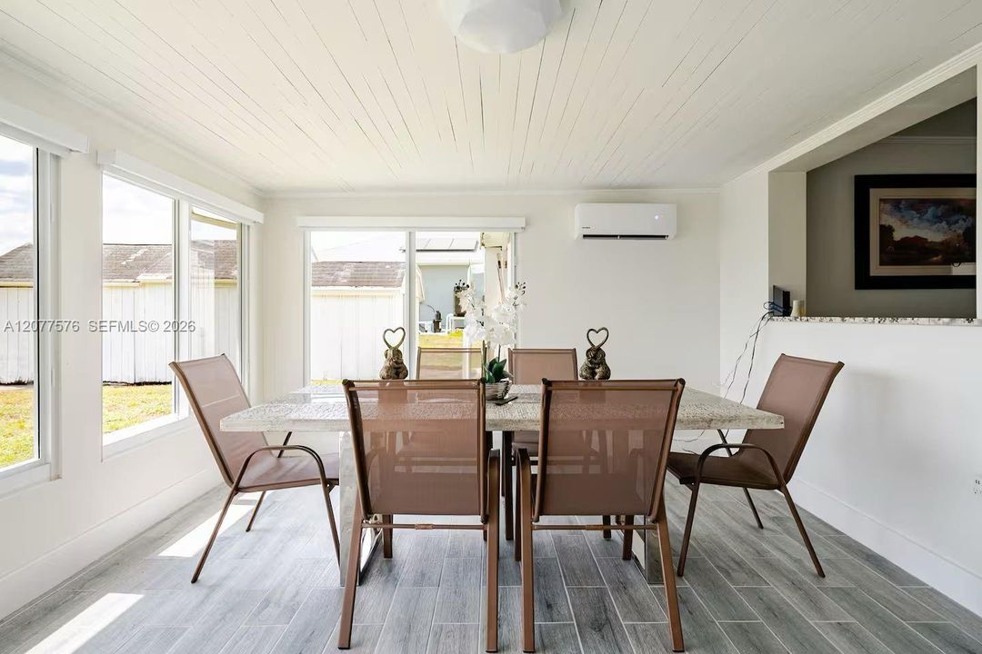 For Sale: $650,000 (3 beds, 2 baths, 1850 Square Feet)
