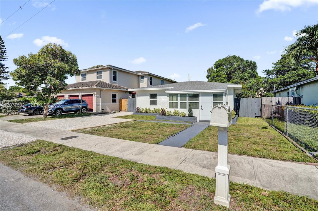 En Venta: $419,900 (2 camas, 1 baños, 864 Pies cuadrados)