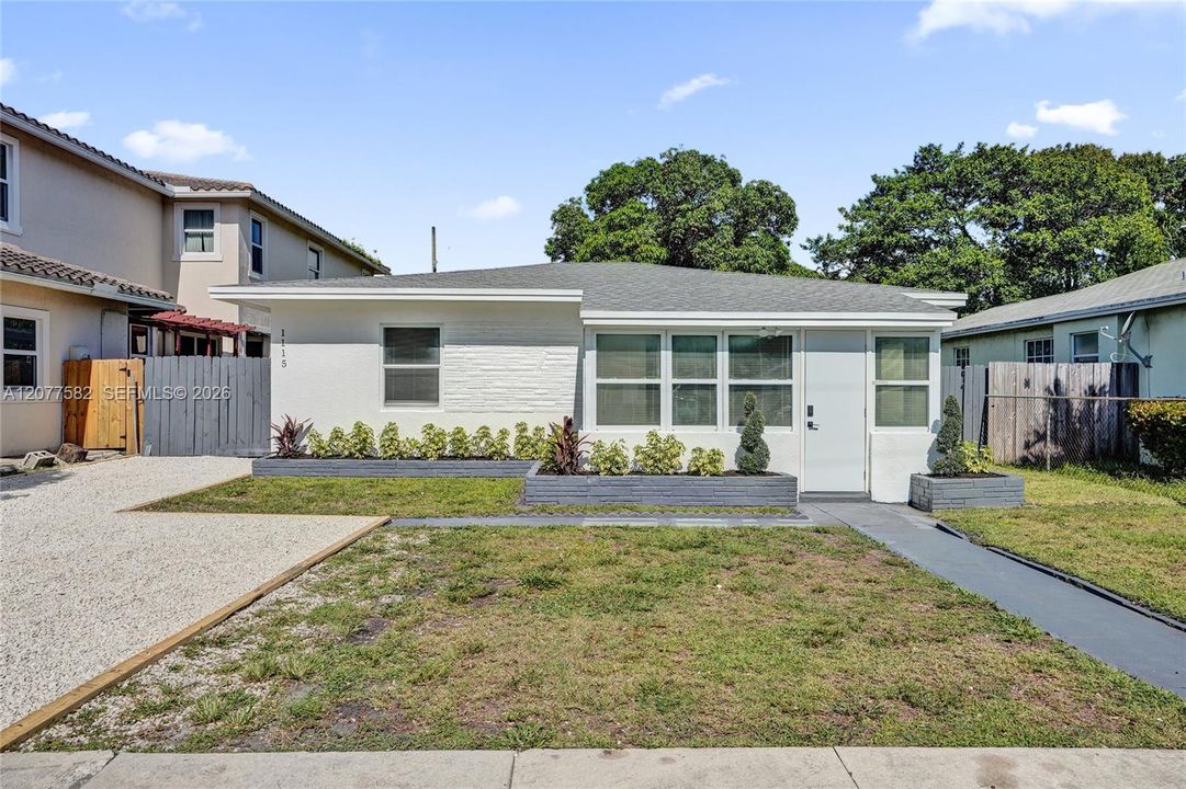En Venta: $419,900 (2 camas, 1 baños, 864 Pies cuadrados)