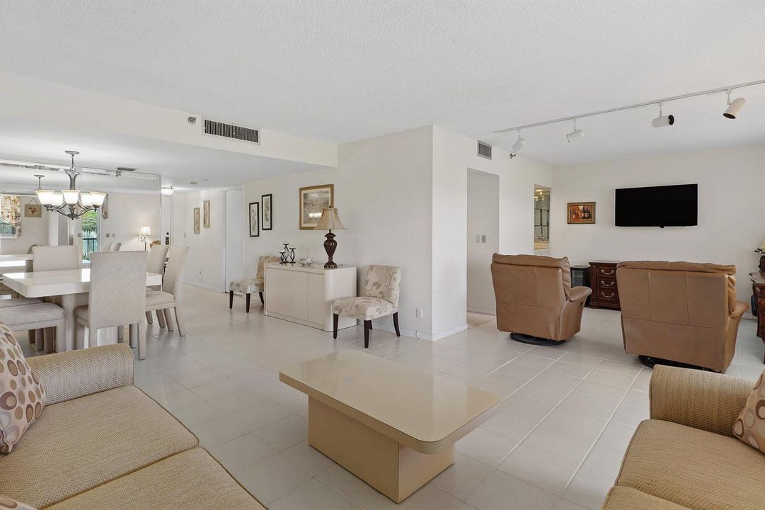 006-6400Northwest2ndAvenue-Unit321-BocaR