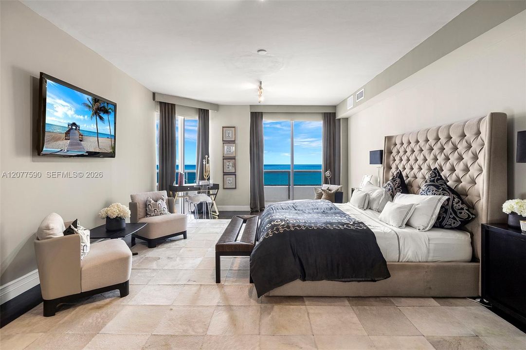 For Sale: $8,500,000 (5 beds, 5 baths, 4977 Square Feet)