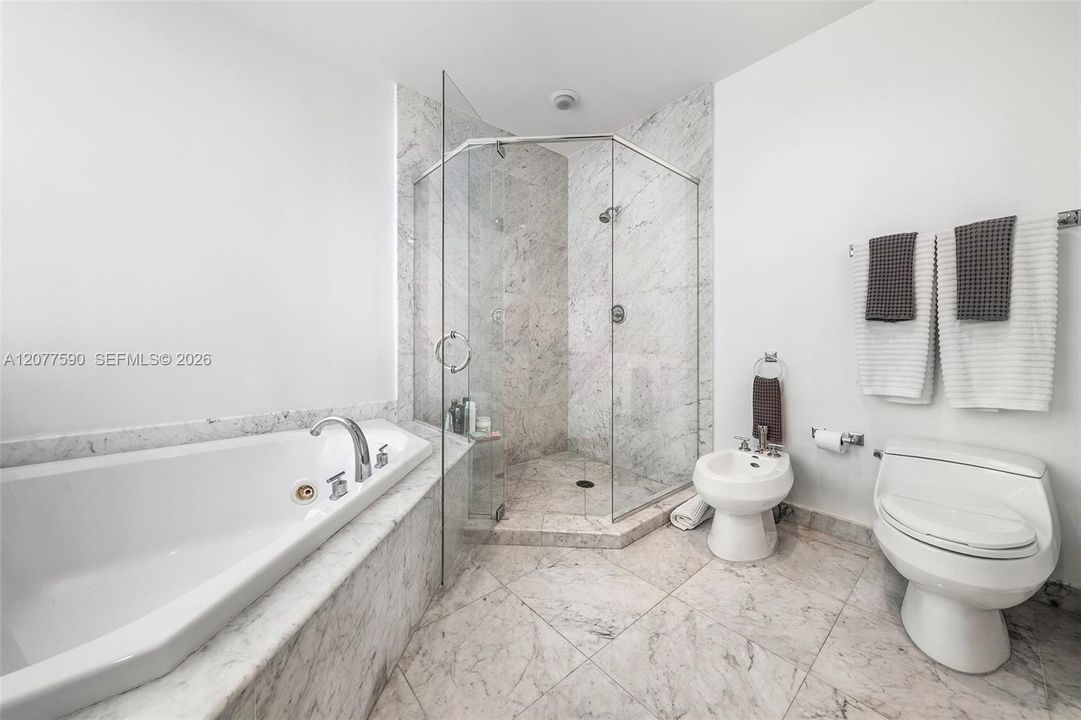 For Sale: $8,500,000 (5 beds, 5 baths, 4977 Square Feet)