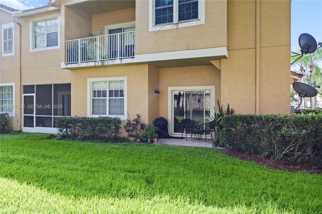 En Venta: $385,000 (3 camas, 2 baños, 1210 Pies cuadrados)