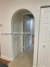 For Rent: $1,890 (1 beds, 1 baths, 784 Square Feet)