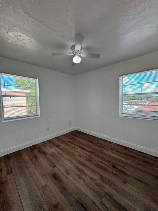 En Renta: $1,950 (2 camas, 1 baños, 3150 Pies cuadrados)