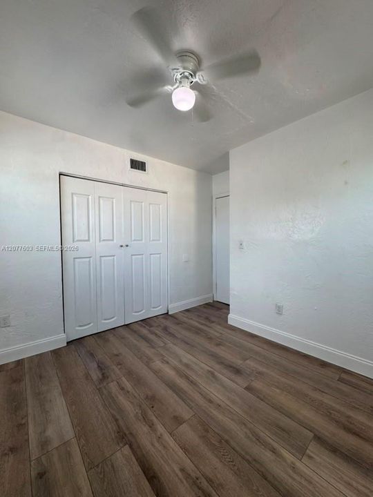 En Renta: $1,950 (2 camas, 1 baños, 3150 Pies cuadrados)