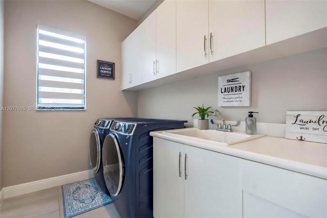 For Sale: $2,300,000 (4 beds, 3 baths, 4203 Square Feet)