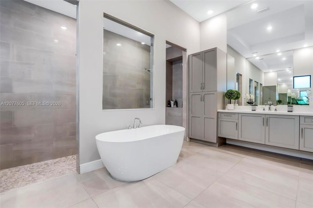 For Sale: $2,300,000 (4 beds, 3 baths, 4203 Square Feet)