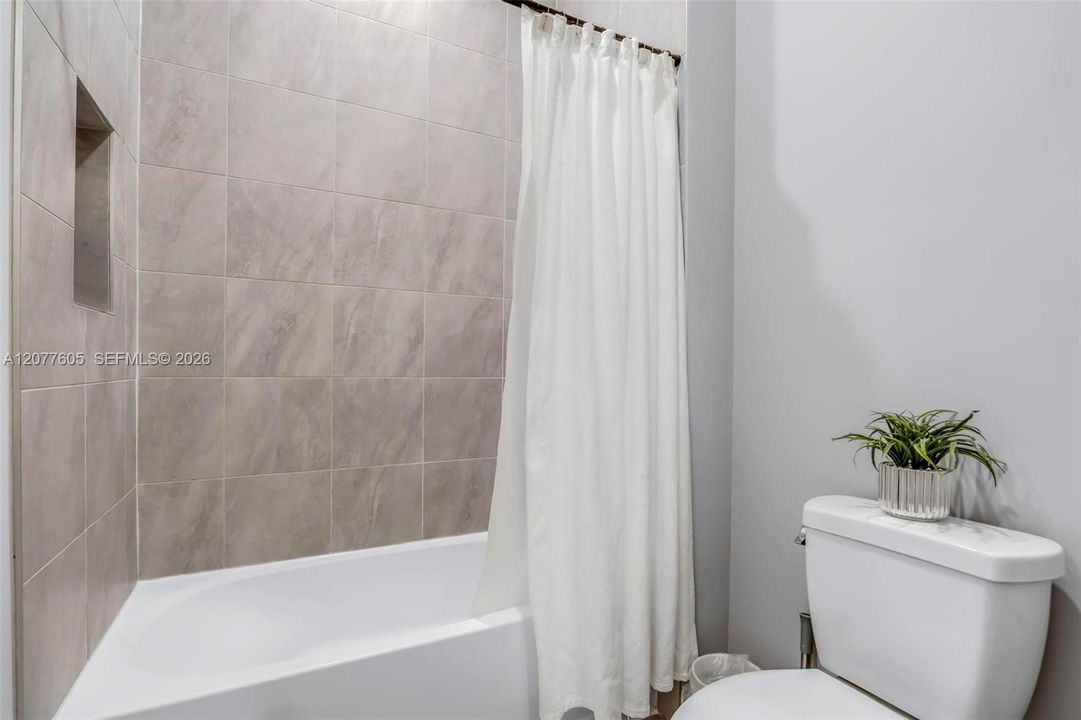 For Sale: $2,300,000 (4 beds, 3 baths, 4203 Square Feet)