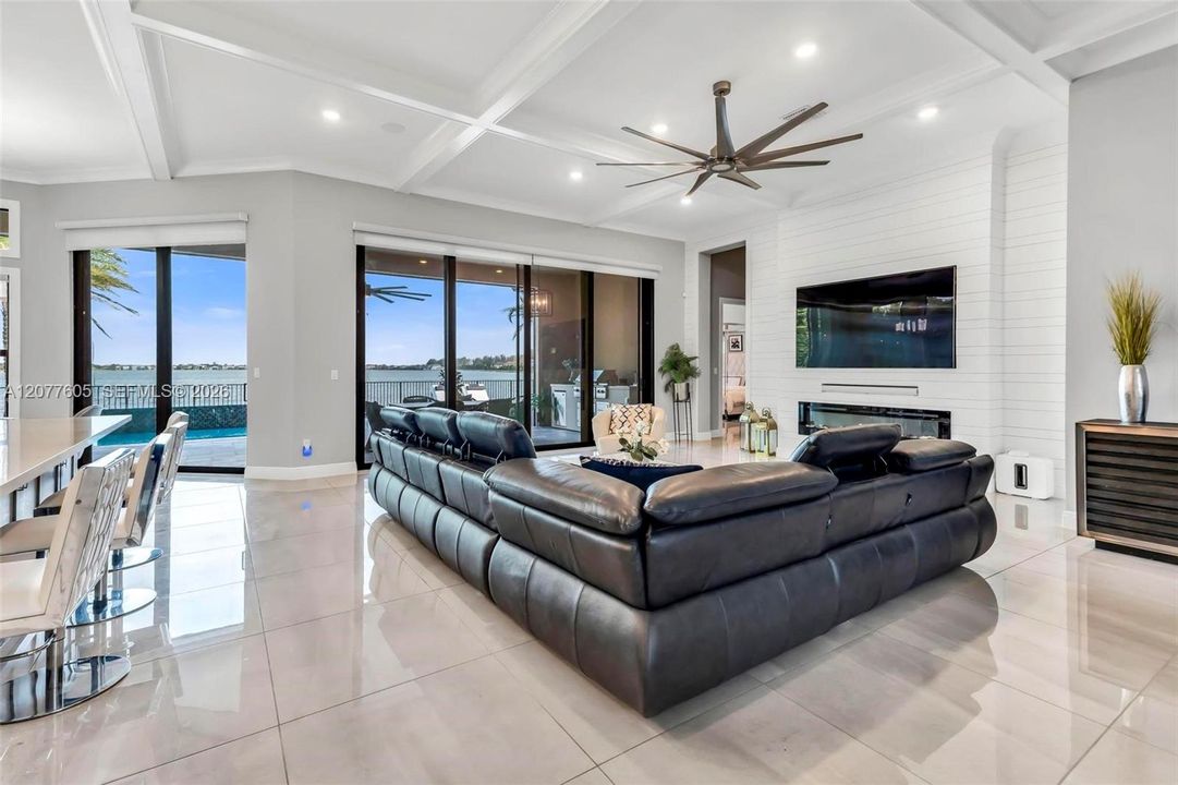 For Sale: $2,300,000 (4 beds, 3 baths, 4203 Square Feet)