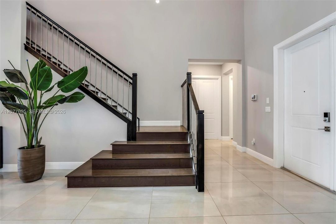 For Sale: $2,300,000 (4 beds, 3 baths, 4203 Square Feet)