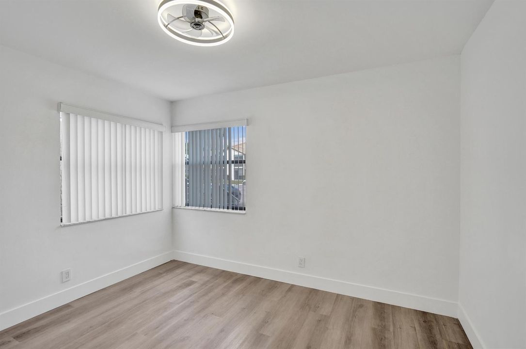 Condo For Sale in Lucerne Pointe