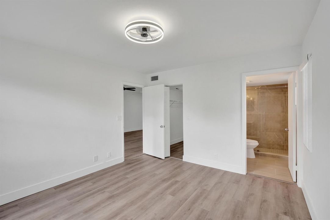 Condo For Sale in Lucerne Pointe