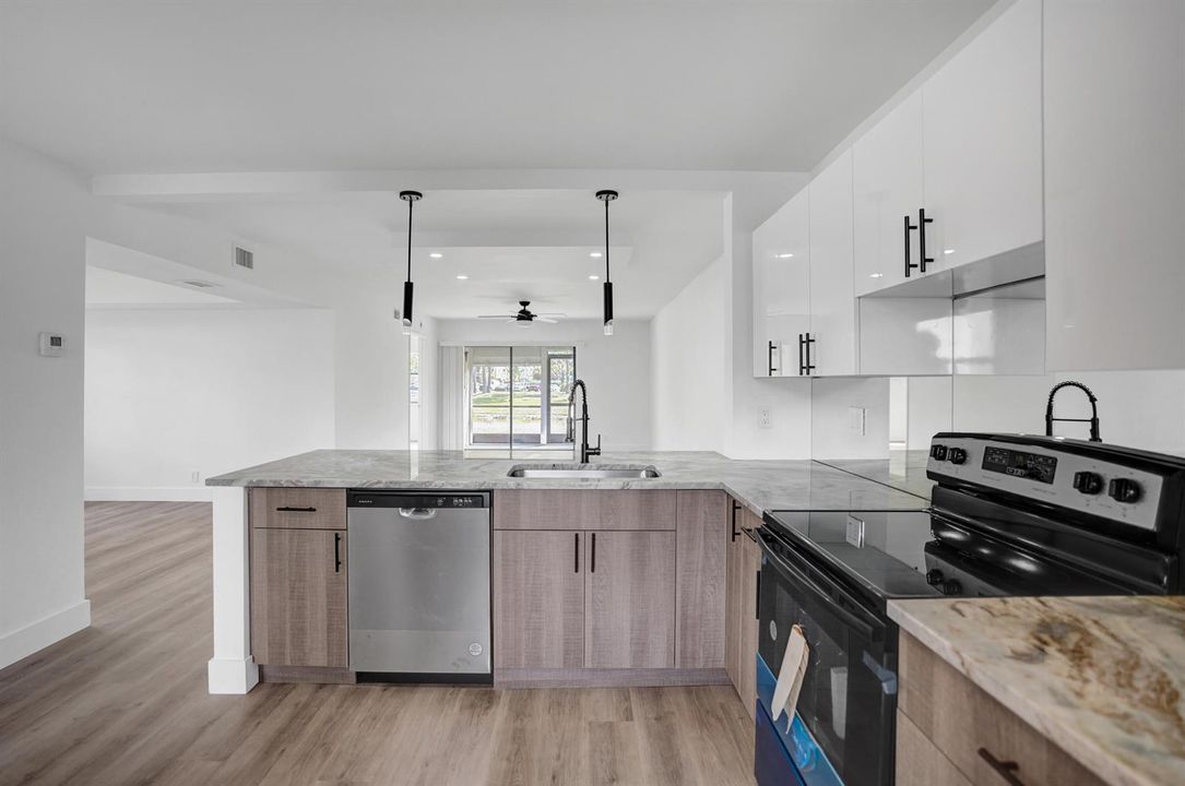 Condo For Sale in Lucerne pointe
