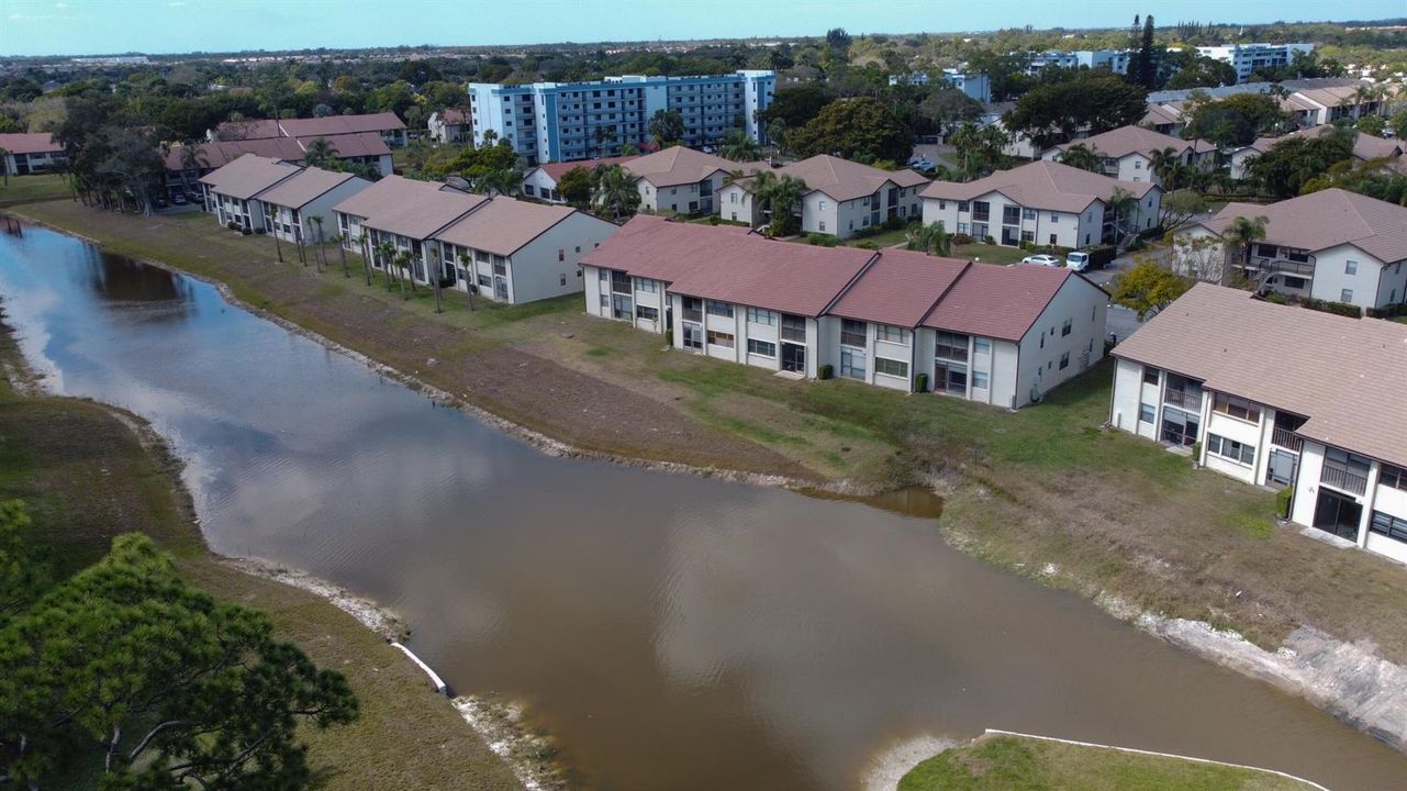 Condo For Sale in Lucerne Pointe