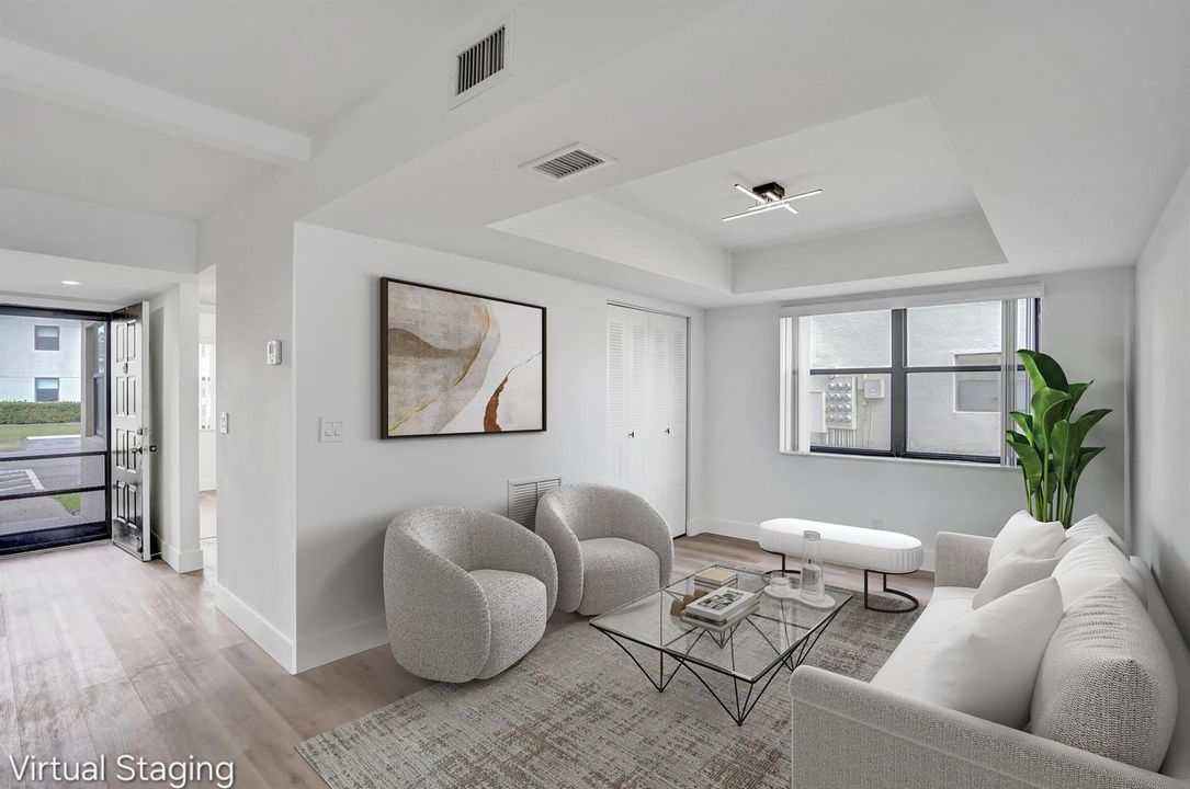 Condo For Sale in Lucerne Pointe