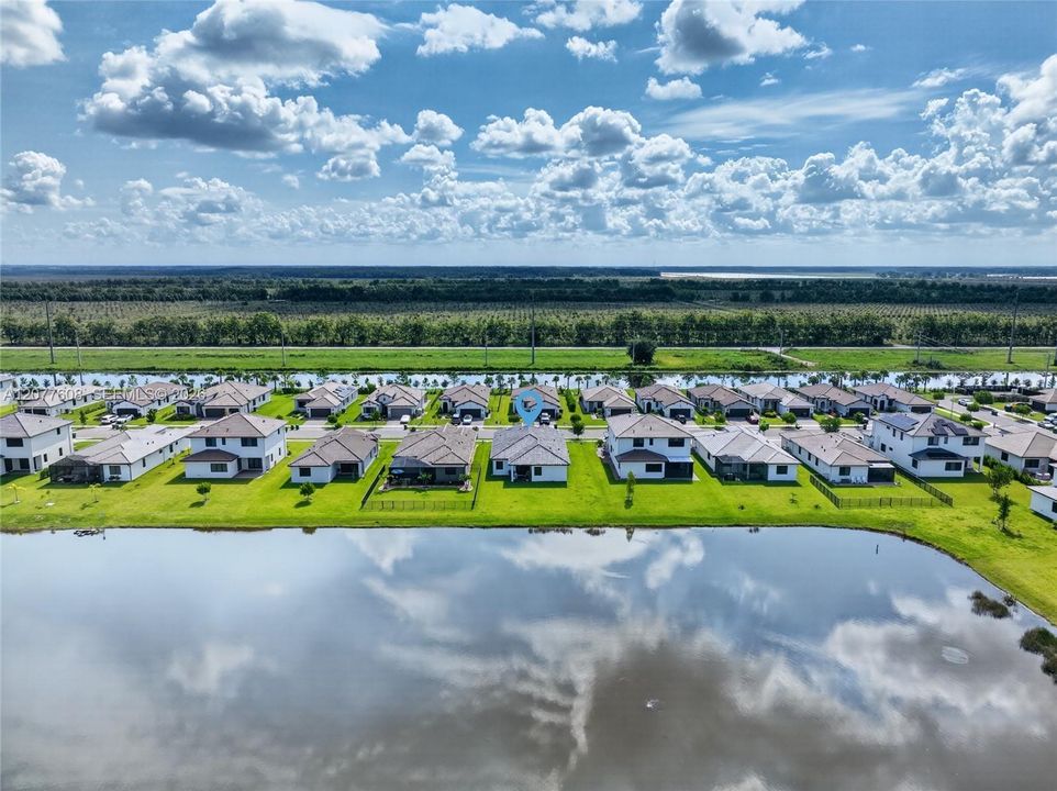 En Venta: $549,000 (3 camas, 3 baños, 0 Pies cuadrados)