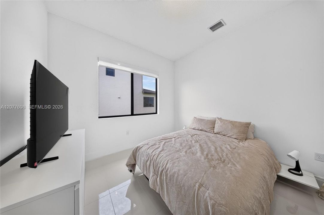 En Venta: $549,000 (3 camas, 3 baños, 0 Pies cuadrados)