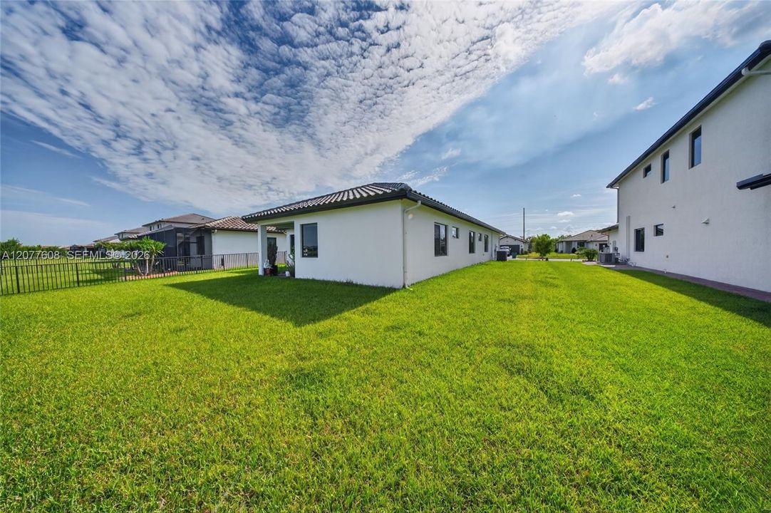 En Venta: $549,000 (3 camas, 3 baños, 0 Pies cuadrados)