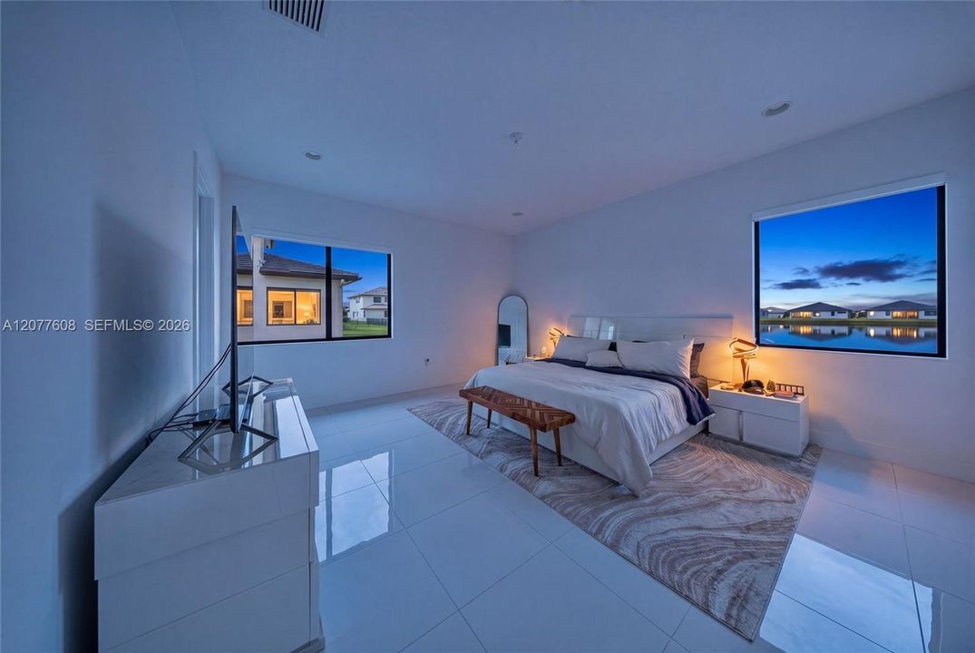 En Venta: $549,000 (3 camas, 3 baños, 0 Pies cuadrados)