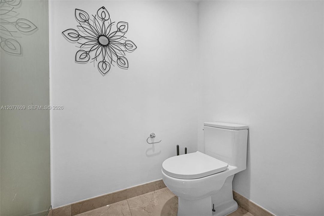 For Rent: $6,000 (3 beds, 2 baths, 1458 Square Feet)