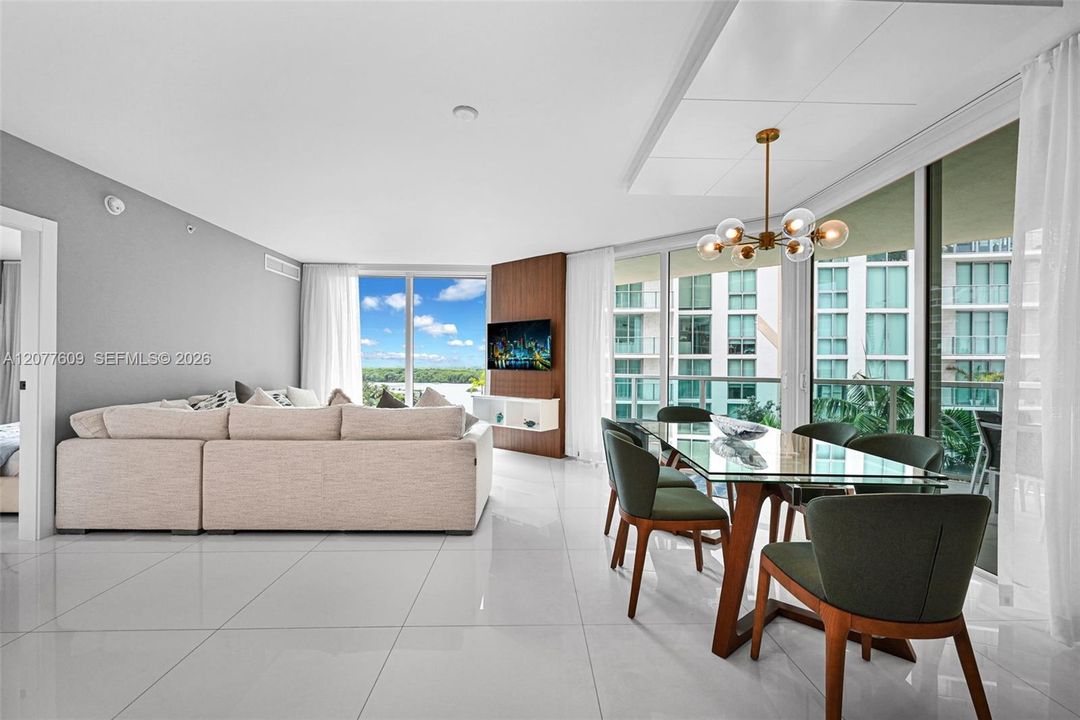 For Rent: $6,000 (3 beds, 2 baths, 1458 Square Feet)