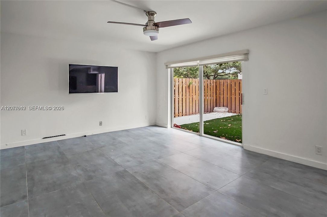 For Rent: $2,700 (2 beds, 2 baths, 1500 Square Feet)