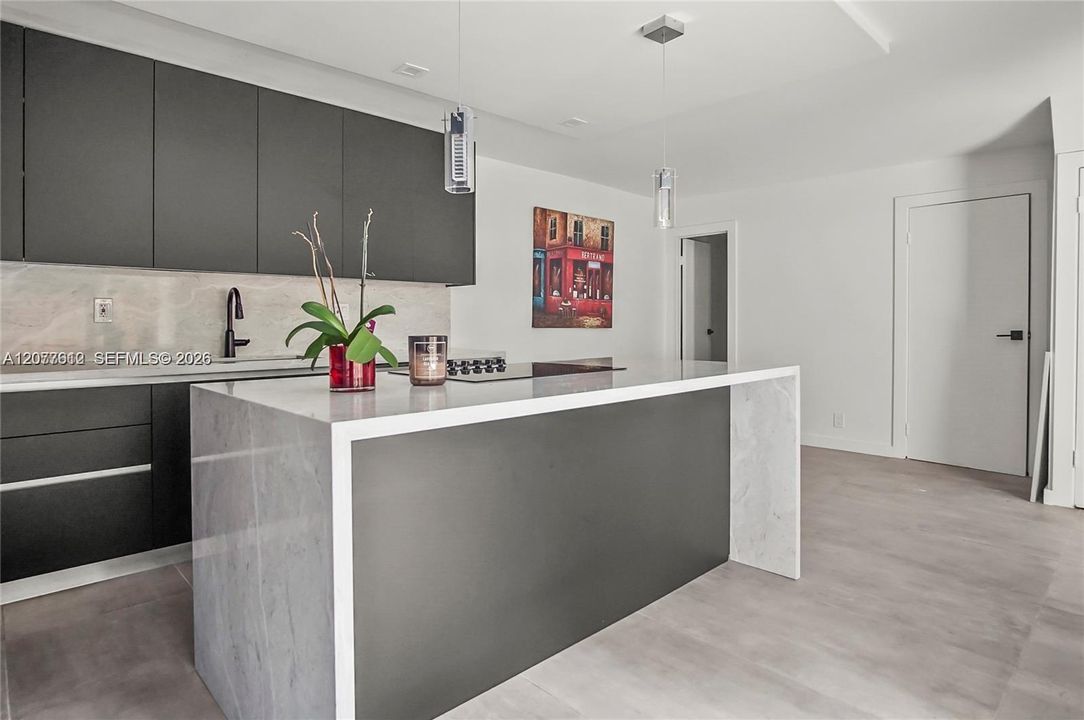 For Rent: $2,700 (2 beds, 2 baths, 1500 Square Feet)