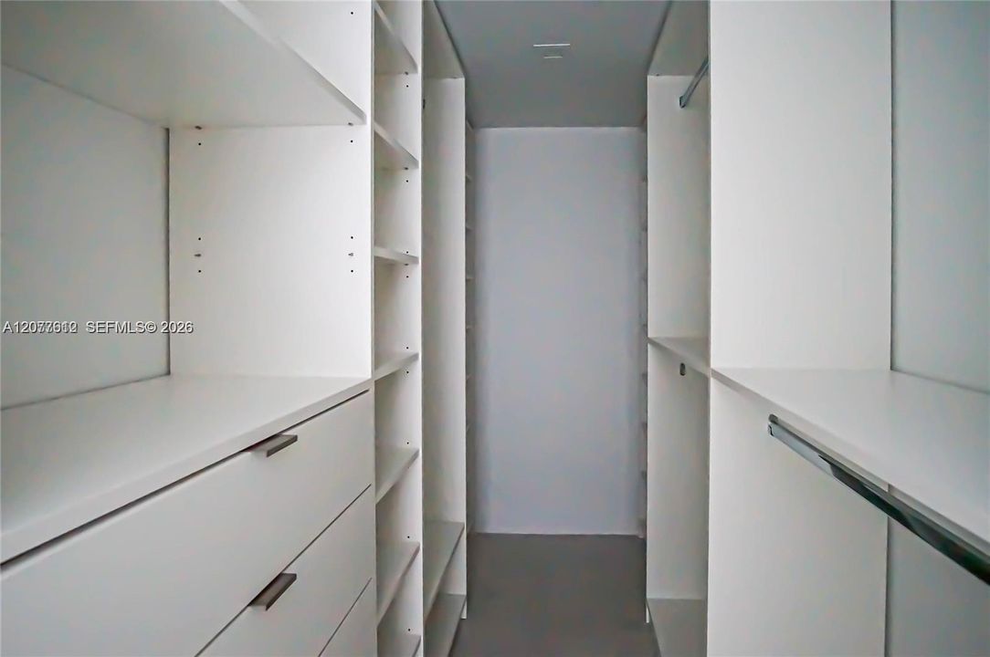 For Rent: $2,700 (2 beds, 2 baths, 1500 Square Feet)