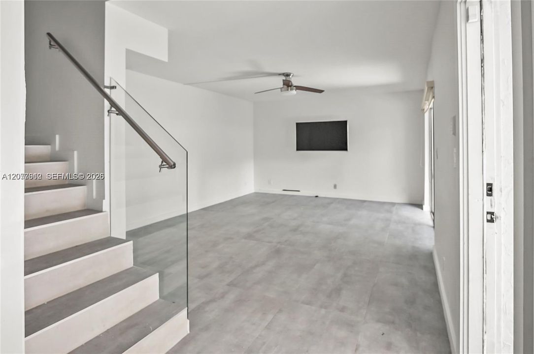 For Rent: $2,700 (2 beds, 2 baths, 1500 Square Feet)