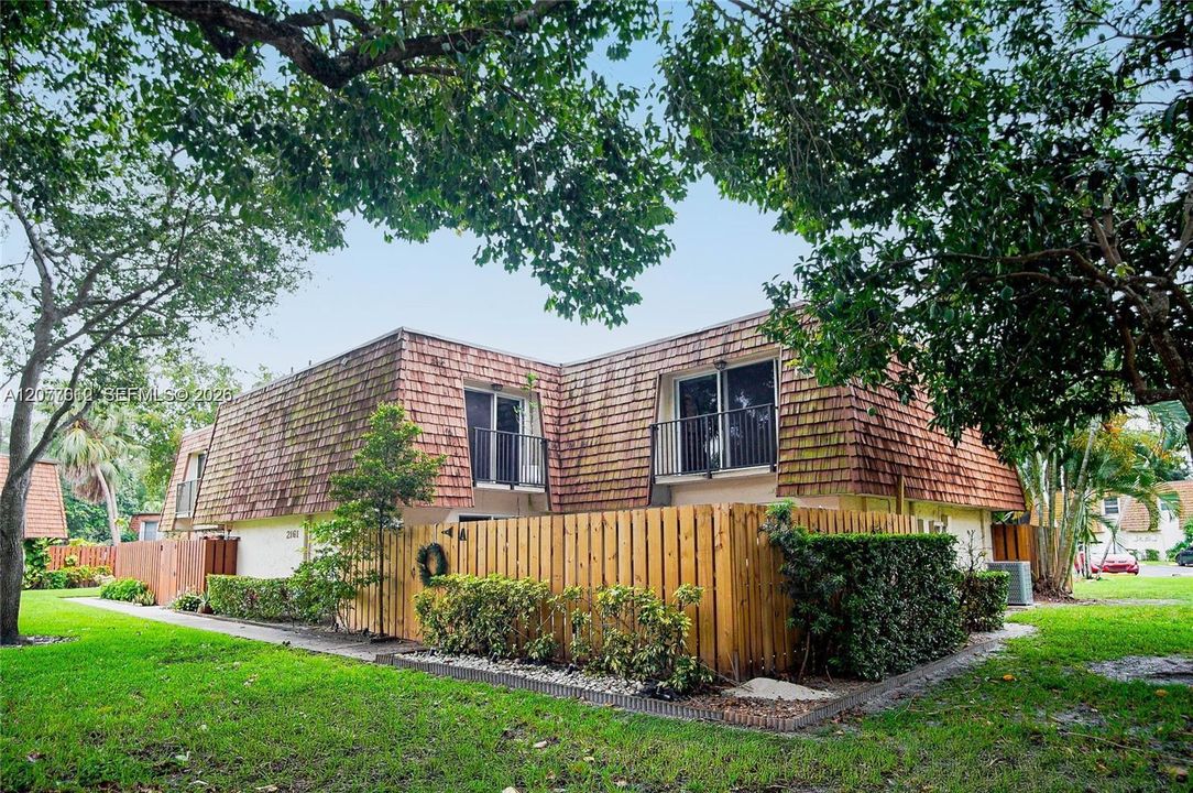 For Rent: $2,700 (2 beds, 2 baths, 1500 Square Feet)