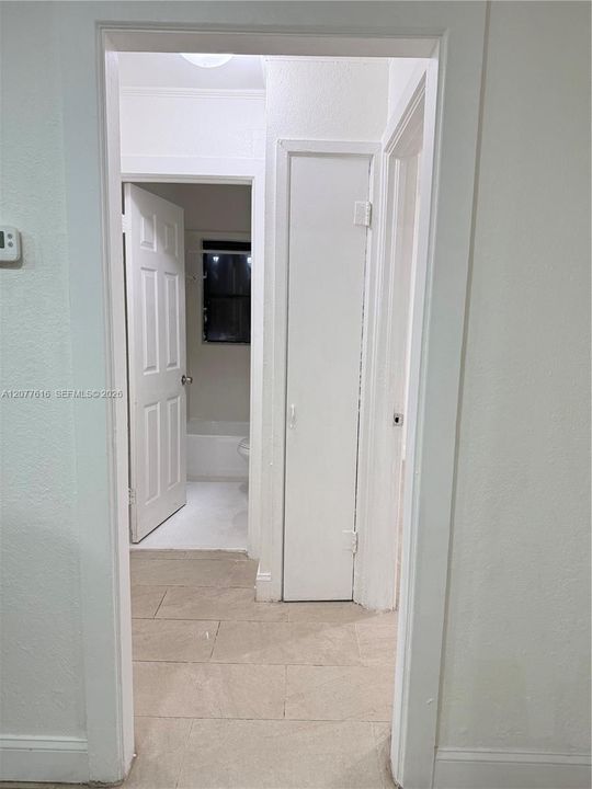 : $2,850 (3 beds, 1 baths, 1280 Square Feet)