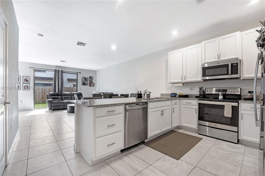 En Venta: $415,900 (3 camas, 2 baños, 1530 Pies cuadrados)