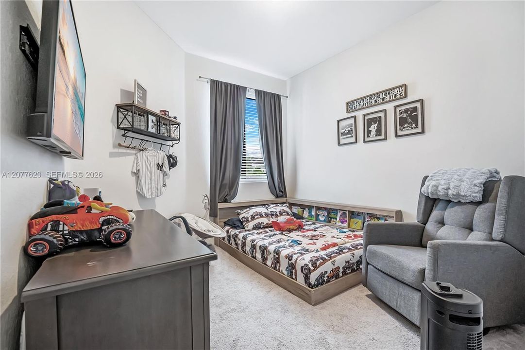En Venta: $415,900 (3 camas, 2 baños, 1530 Pies cuadrados)