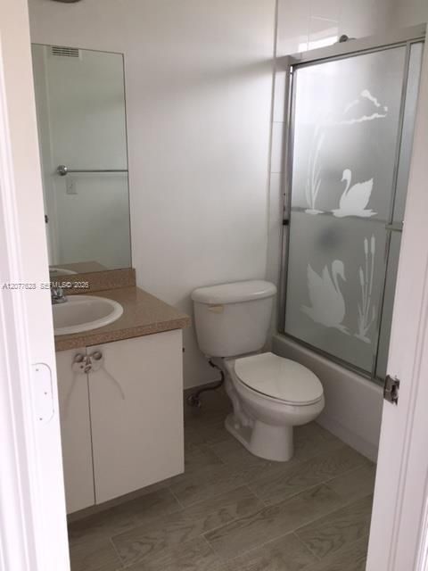 For Rent: $2,650 (2 beds, 2 baths, 1241 Square Feet)