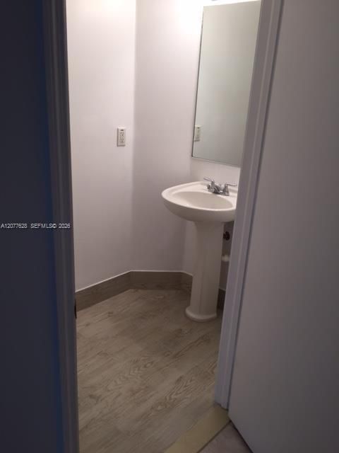 For Rent: $2,650 (2 beds, 2 baths, 1241 Square Feet)