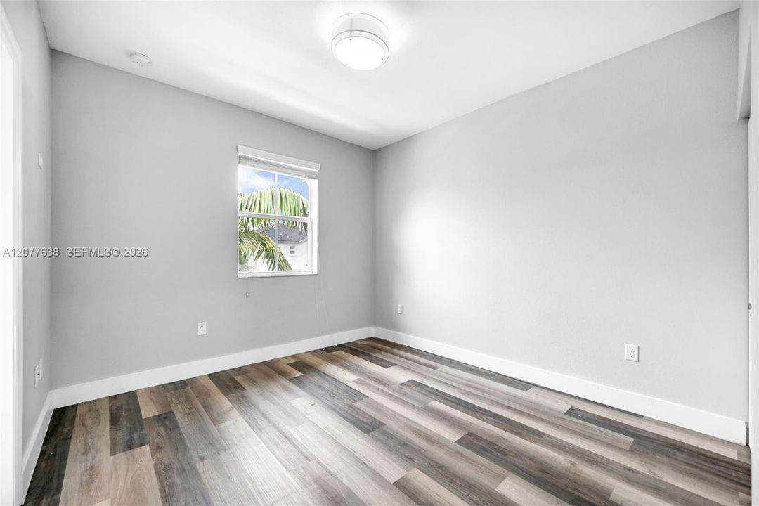 For Rent: $2,150 (2 beds, 2 baths, 1290 Square Feet)