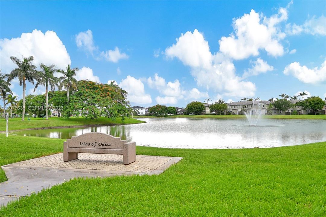 For Rent: $2,150 (2 beds, 2 baths, 1290 Square Feet)