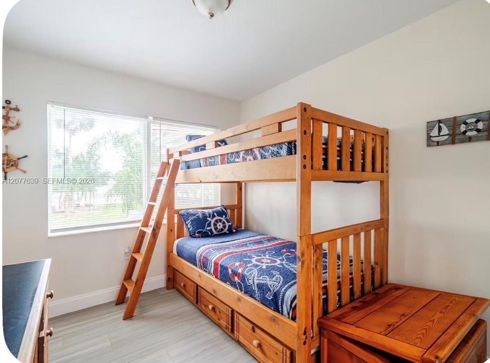En Venta: $449,000 (4 camas, 2 baños, 0 Pies cuadrados)
