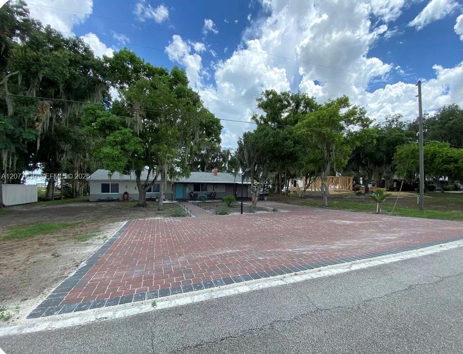 En Venta: $449,000 (4 camas, 2 baños, 0 Pies cuadrados)