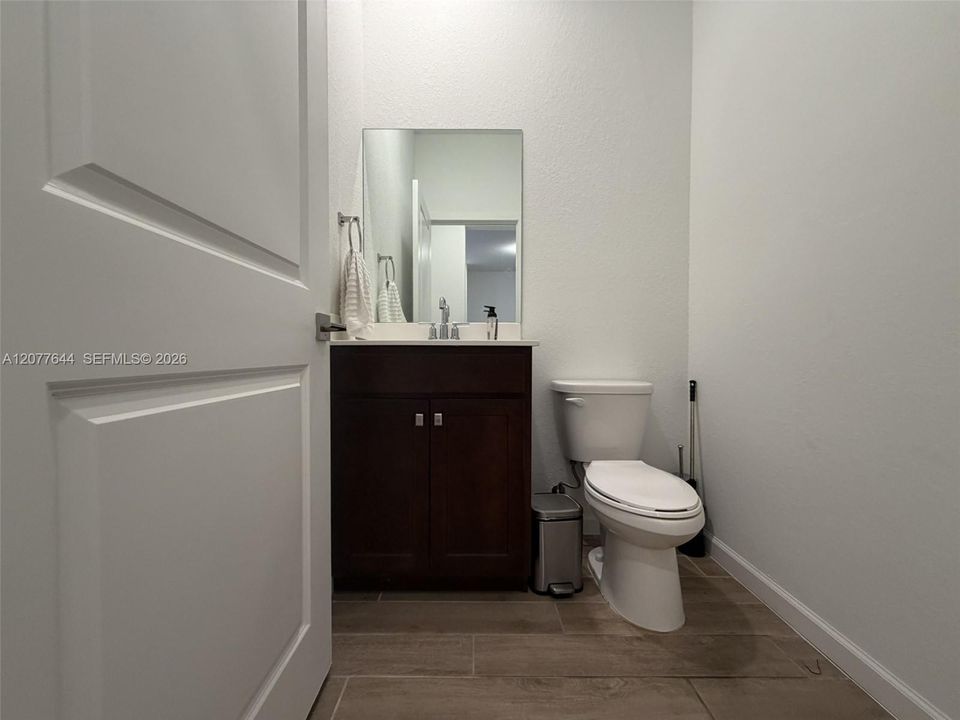 For Rent: $2,850 (3 beds, 2 baths, 1628 Square Feet)