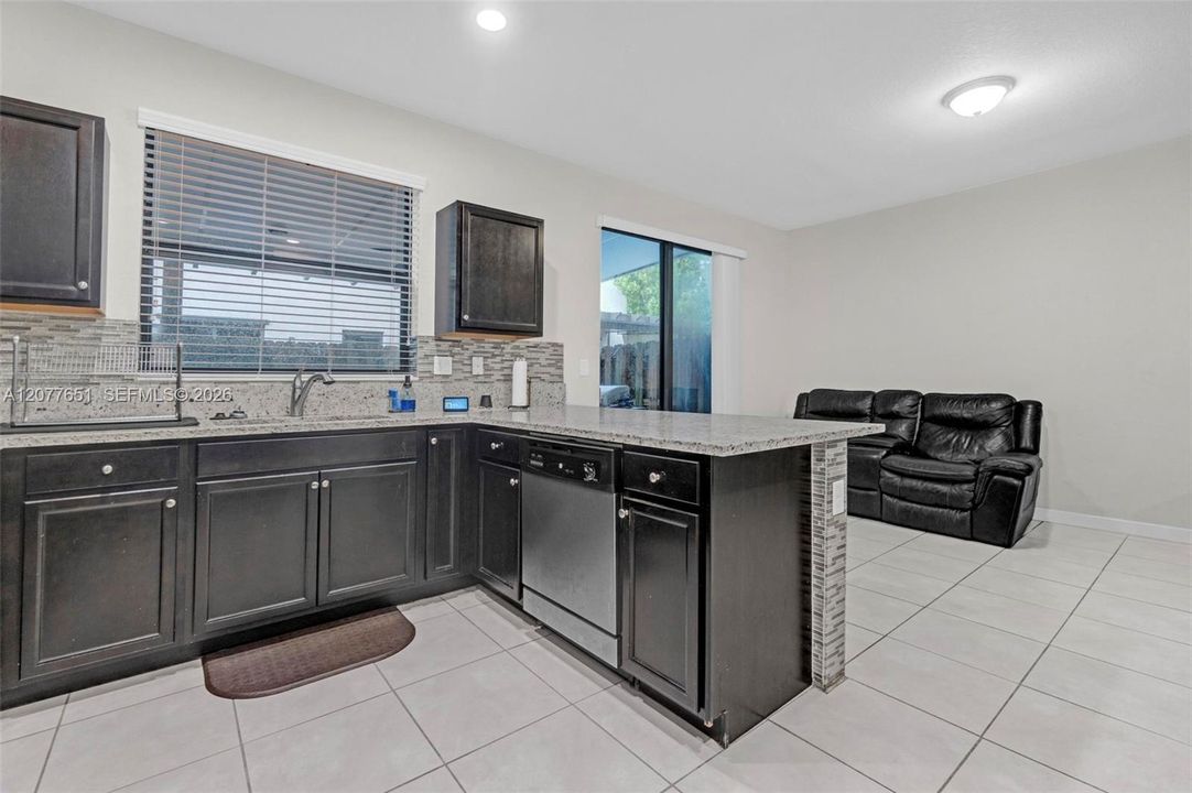 For Sale: $417,999 (3 beds, 2 baths, 1740 Square Feet)