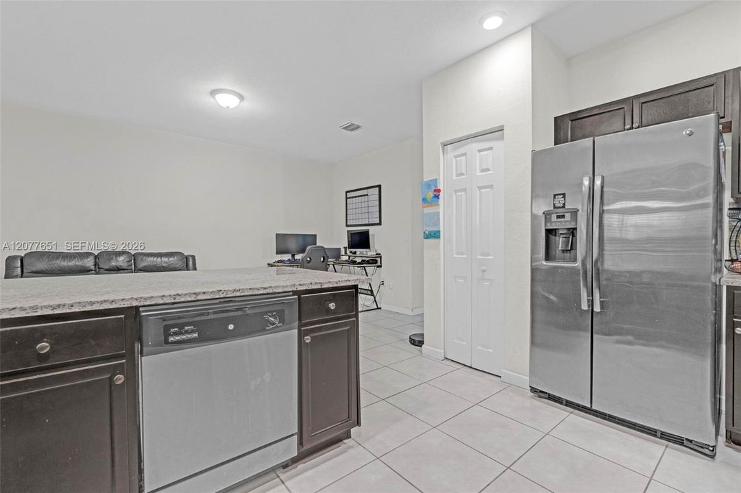For Sale: $417,999 (3 beds, 2 baths, 1740 Square Feet)