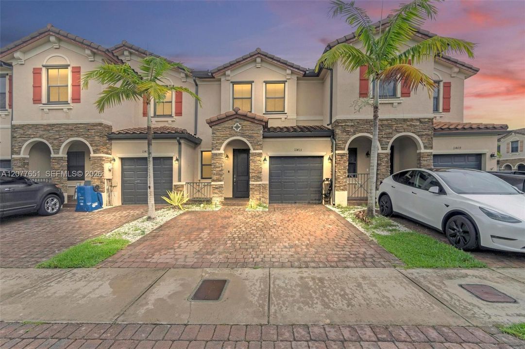 For Sale: $417,999 (3 beds, 2 baths, 1740 Square Feet)