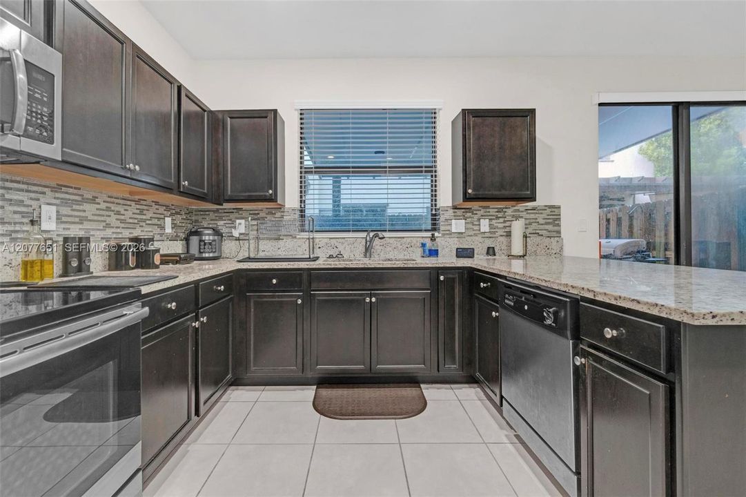 For Sale: $417,999 (3 beds, 2 baths, 1740 Square Feet)