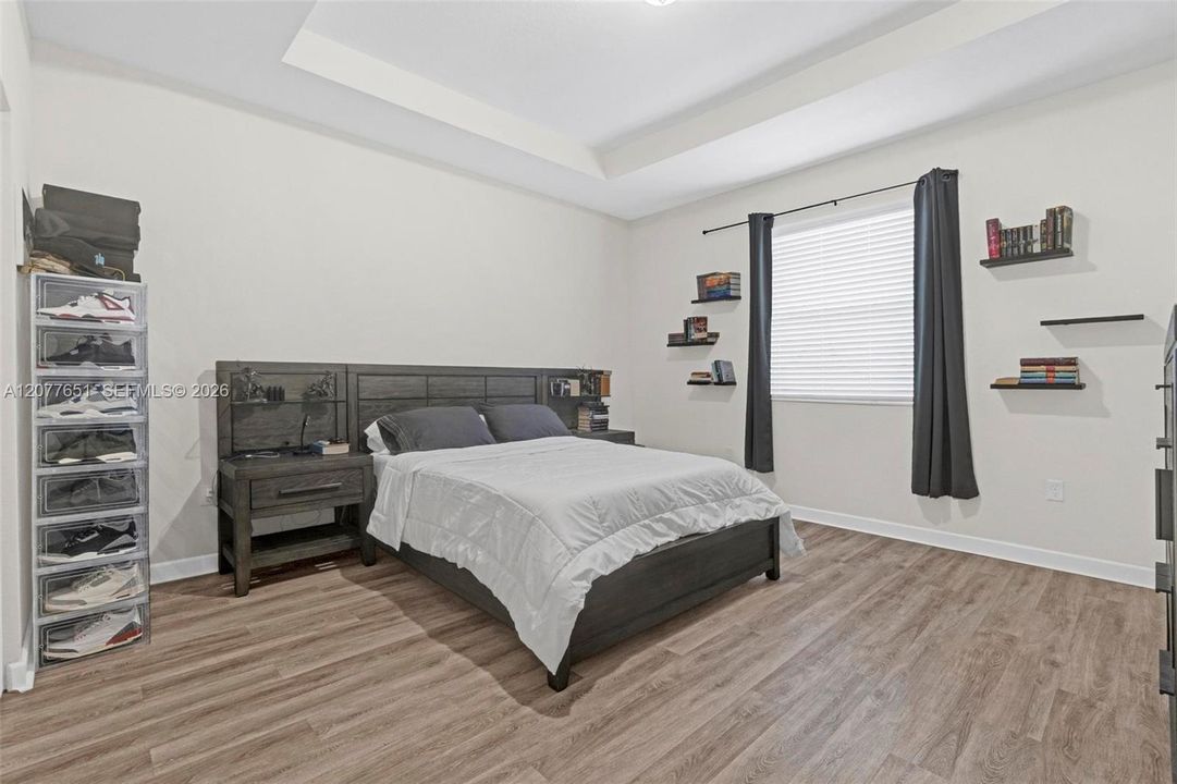 For Sale: $417,999 (3 beds, 2 baths, 1740 Square Feet)